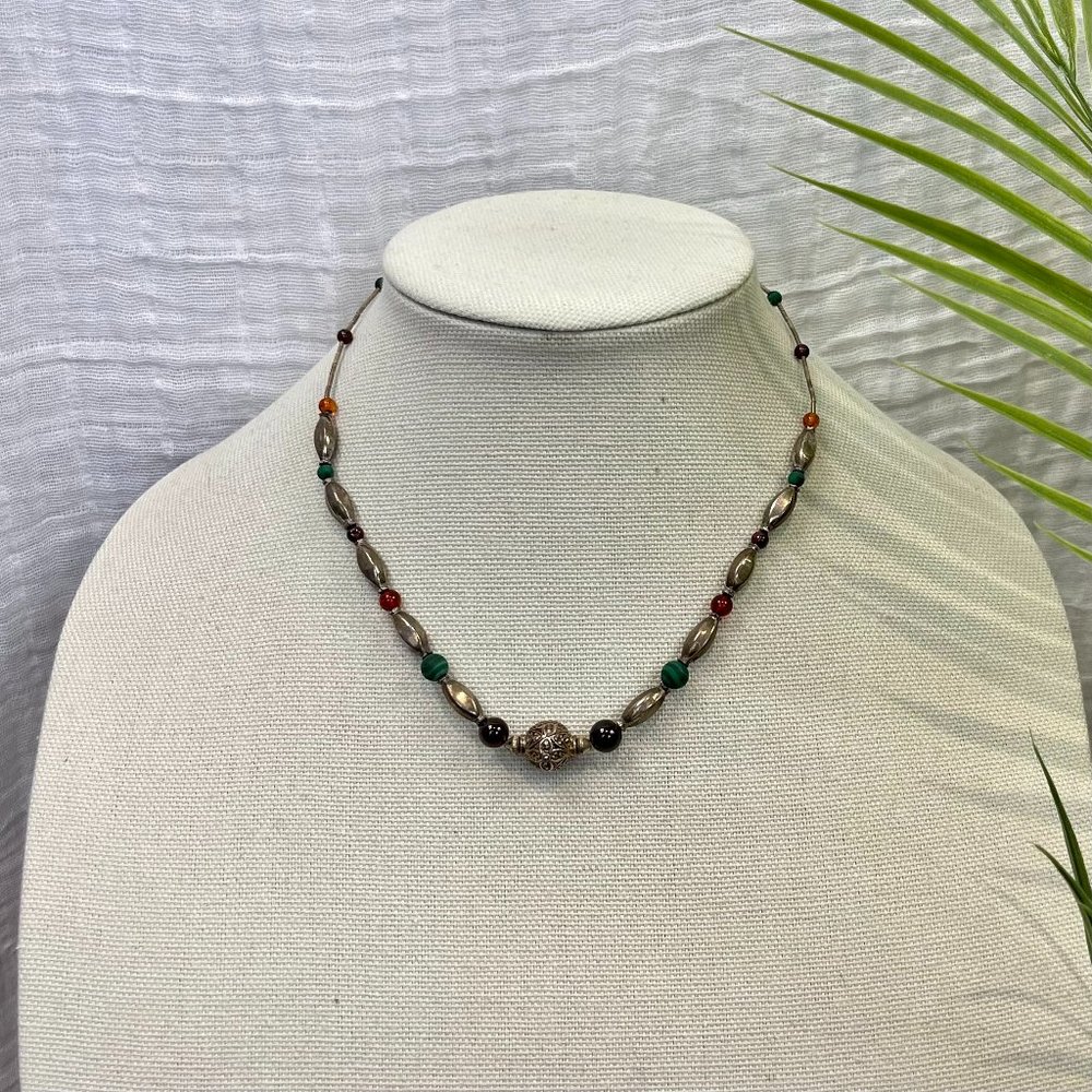 VTG beaded necklace